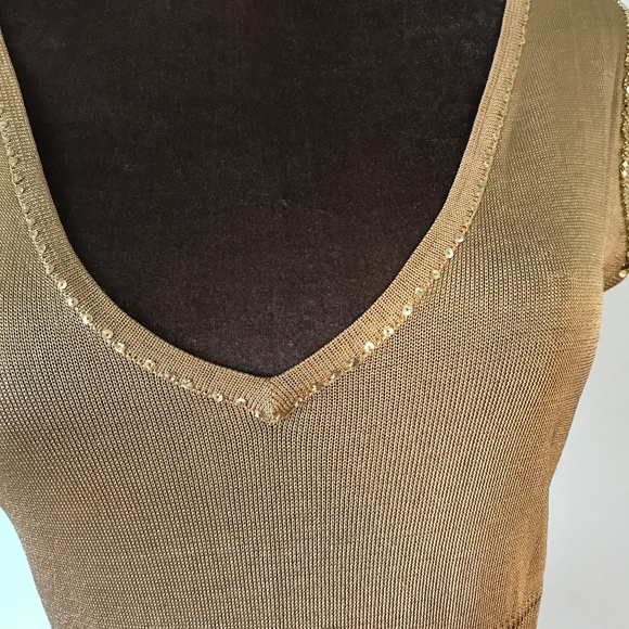 Charlotte Tarantola Going Out Top - Picture 5 of 11